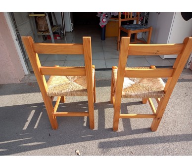 Chaises paillées