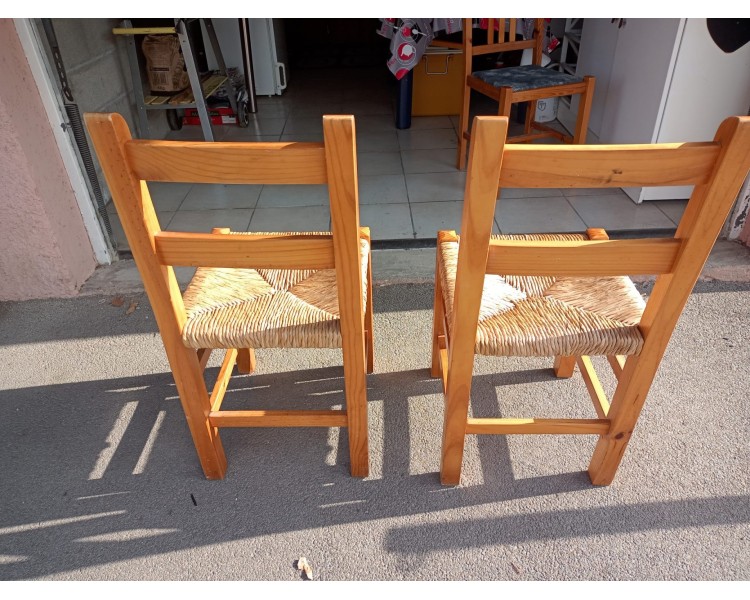 Chaises paillées