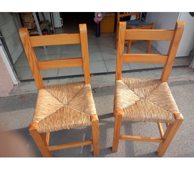 Chaises paillées