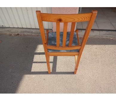 Chaises paillées