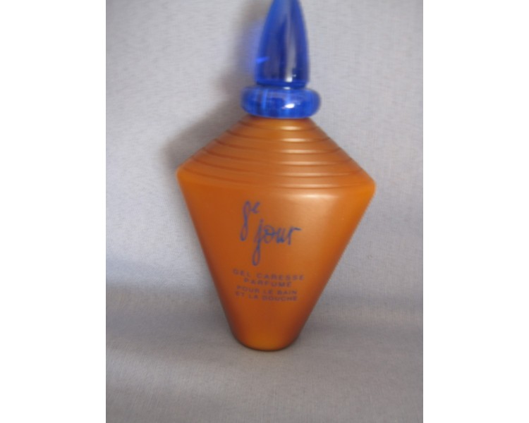 8eme Jour Gel caresse parfume pour le bain et la douche